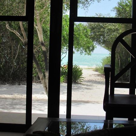 Two Bedroom Beachfront Villa Селестун Экстерьер фото
