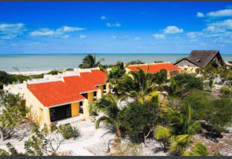 Two Bedroom Beachfront Villa Селестун Экстерьер фото