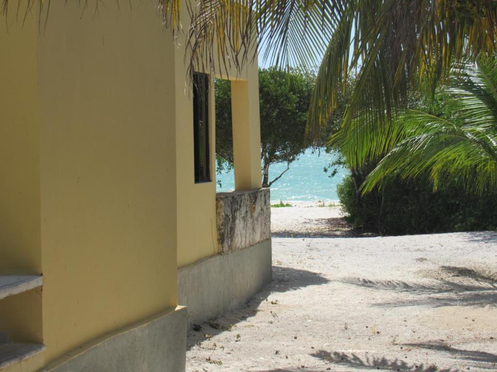 Two Bedroom Beachfront Villa Селестун Экстерьер фото