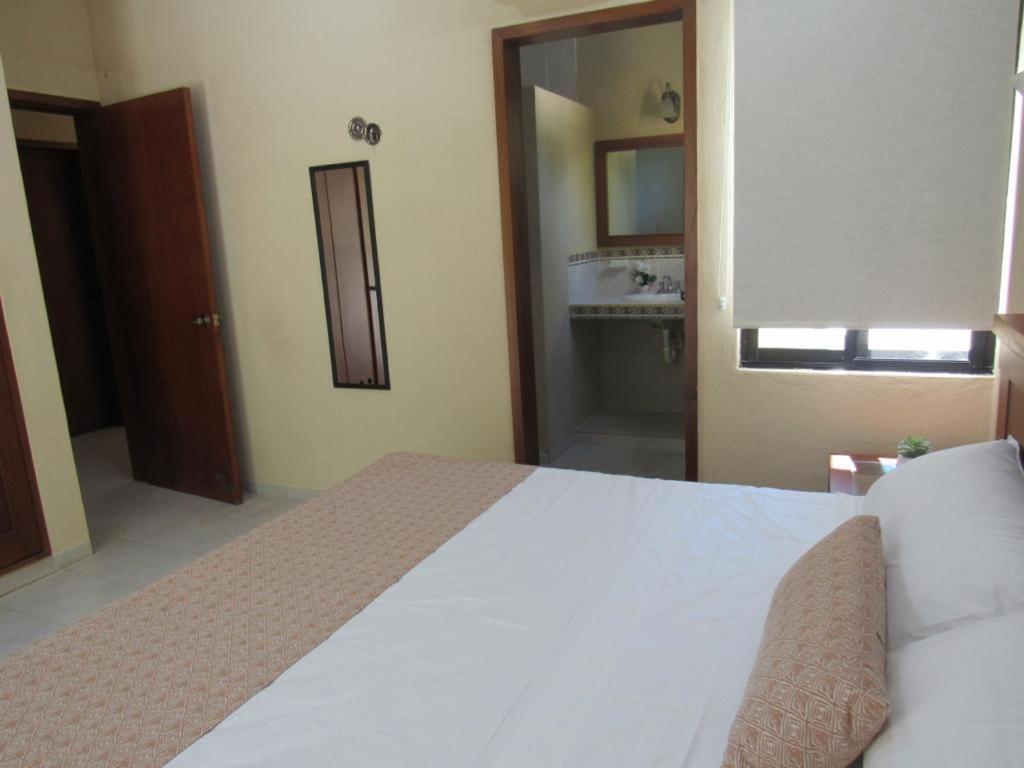Two Bedroom Beachfront Villa Селестун Экстерьер фото